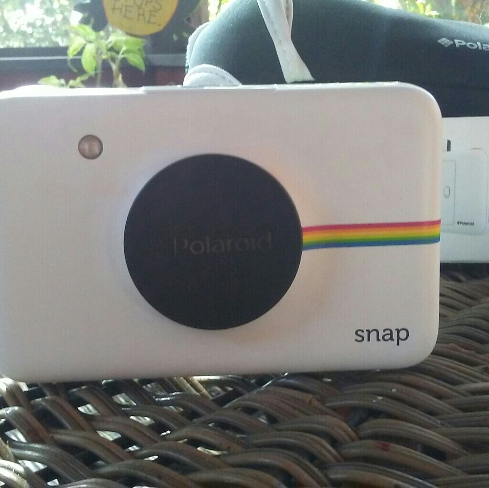 Polaroid carma